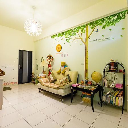 Play House Hotel Tainan Exterior photo