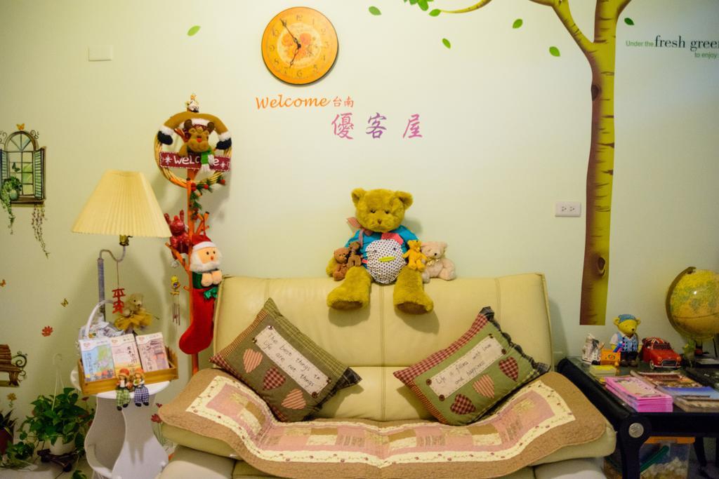 Play House Hotel Tainan Exterior photo