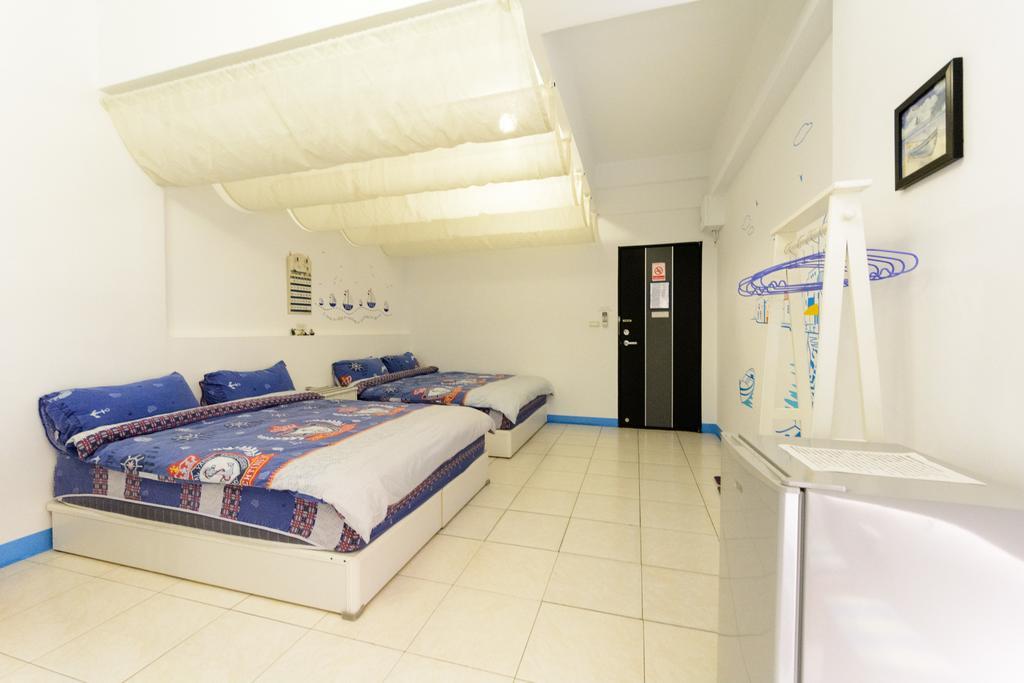 Play House Hotel Tainan Exterior photo